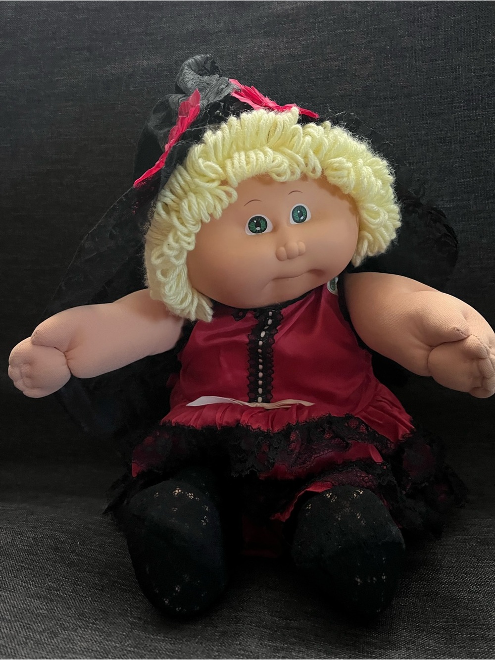 Vintage Cabbage Patch ‘World-Traveler’ Doll - 1985 Collector Piece